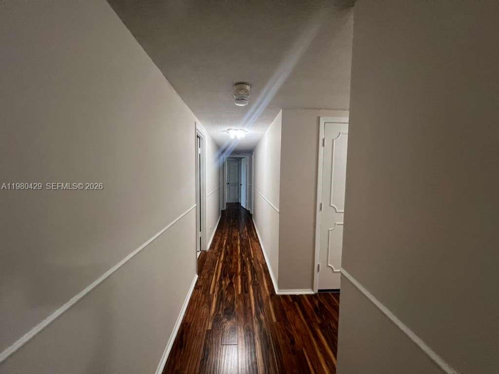 800 NE 195th St #501 Miami, FL 33179