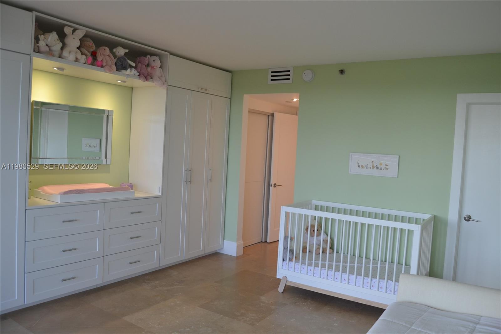 11113 Biscayne Blvd #351 Miami, FL 33181