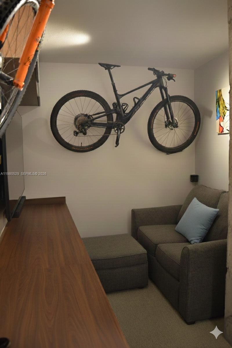 11113 Biscayne Blvd #351 Miami, FL 33181