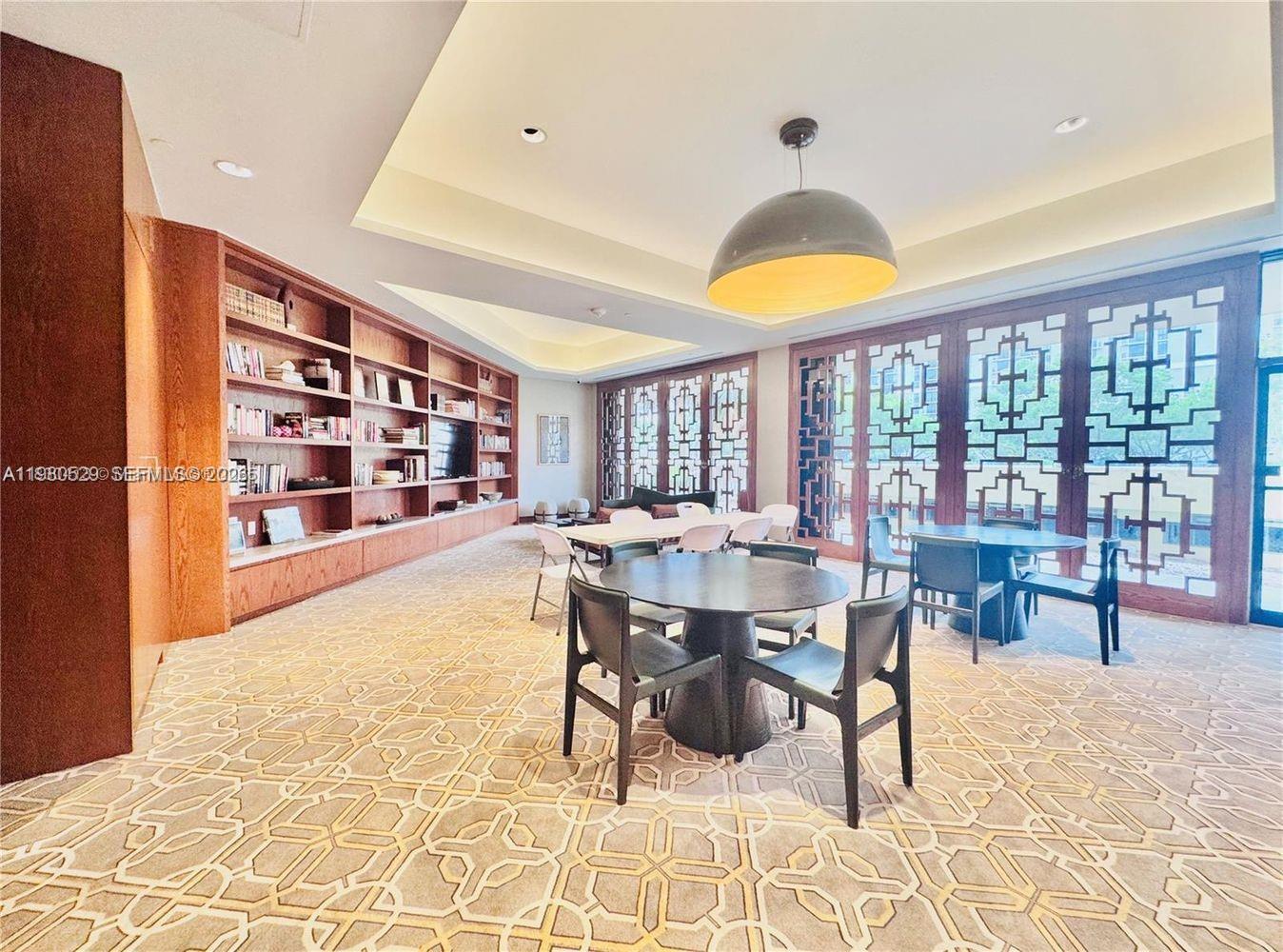 11113 Biscayne Blvd #351 Miami, FL 33181