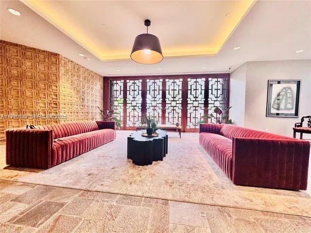 11113 Biscayne Blvd #351 Miami, FL 33181