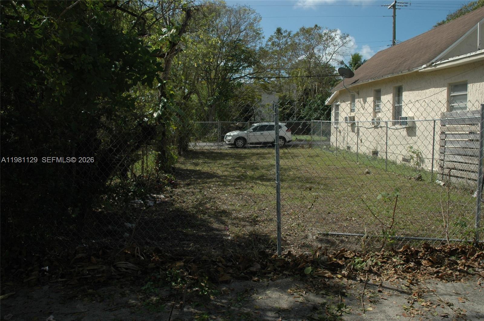 3817 Washington Ave Miami, FL 33133