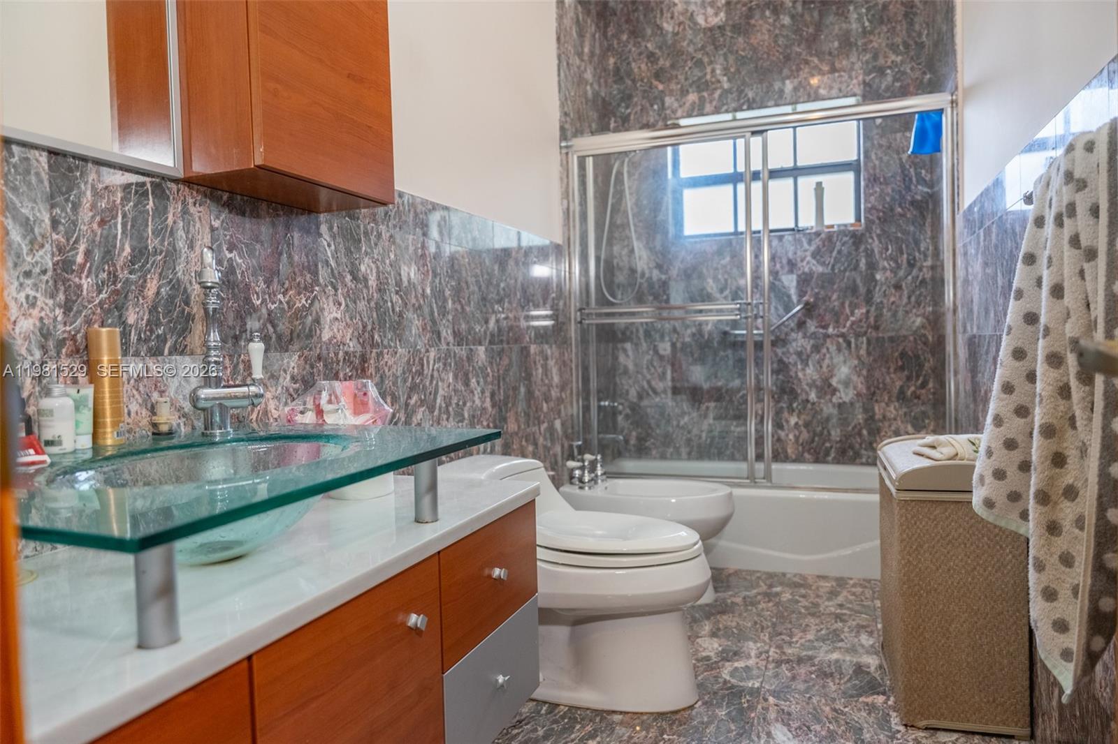 4655 SW 89th Ave Miami, FL 33165