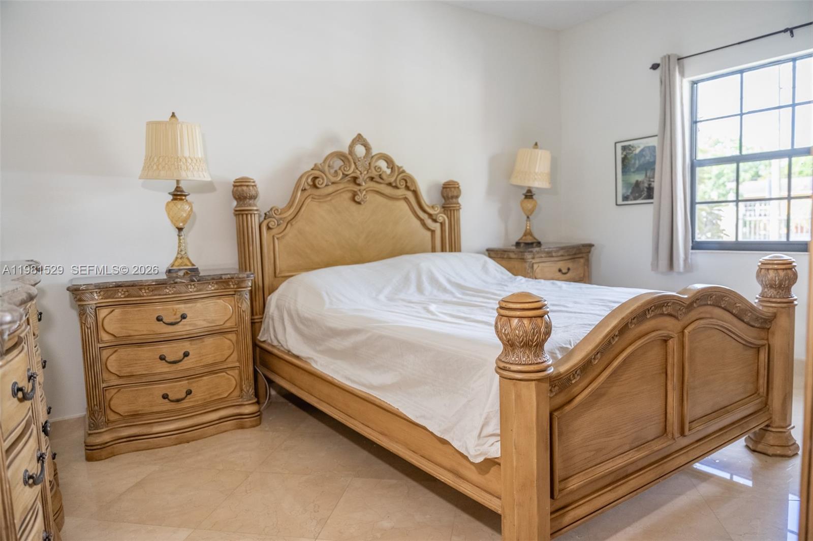 4655 SW 89th Ave Miami, FL 33165