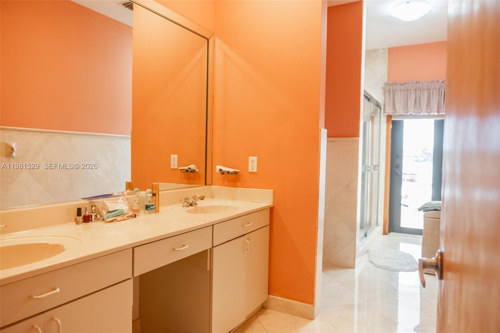 4655 SW 89th Ave Miami, FL 33165