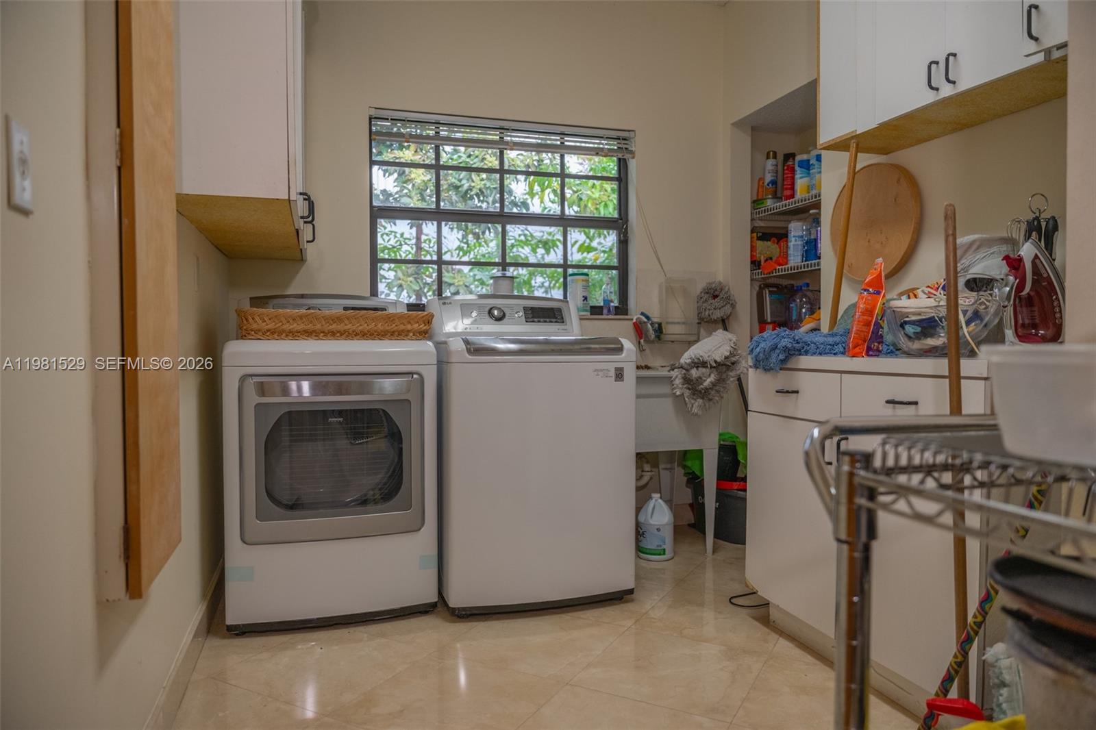 4655 SW 89th Ave Miami, FL 33165