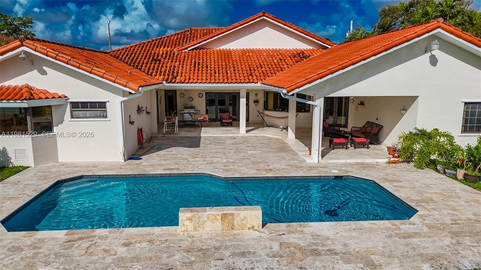 4655 SW 89th Ave Miami, FL 33165