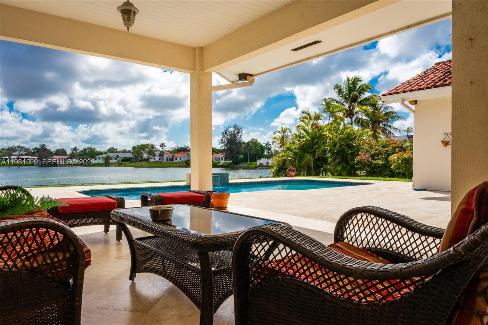 4655 SW 89th Ave Miami, FL 33165