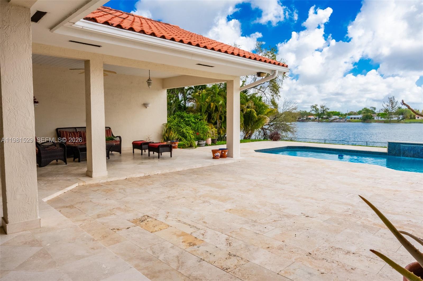 4655 SW 89th Ave Miami, FL 33165