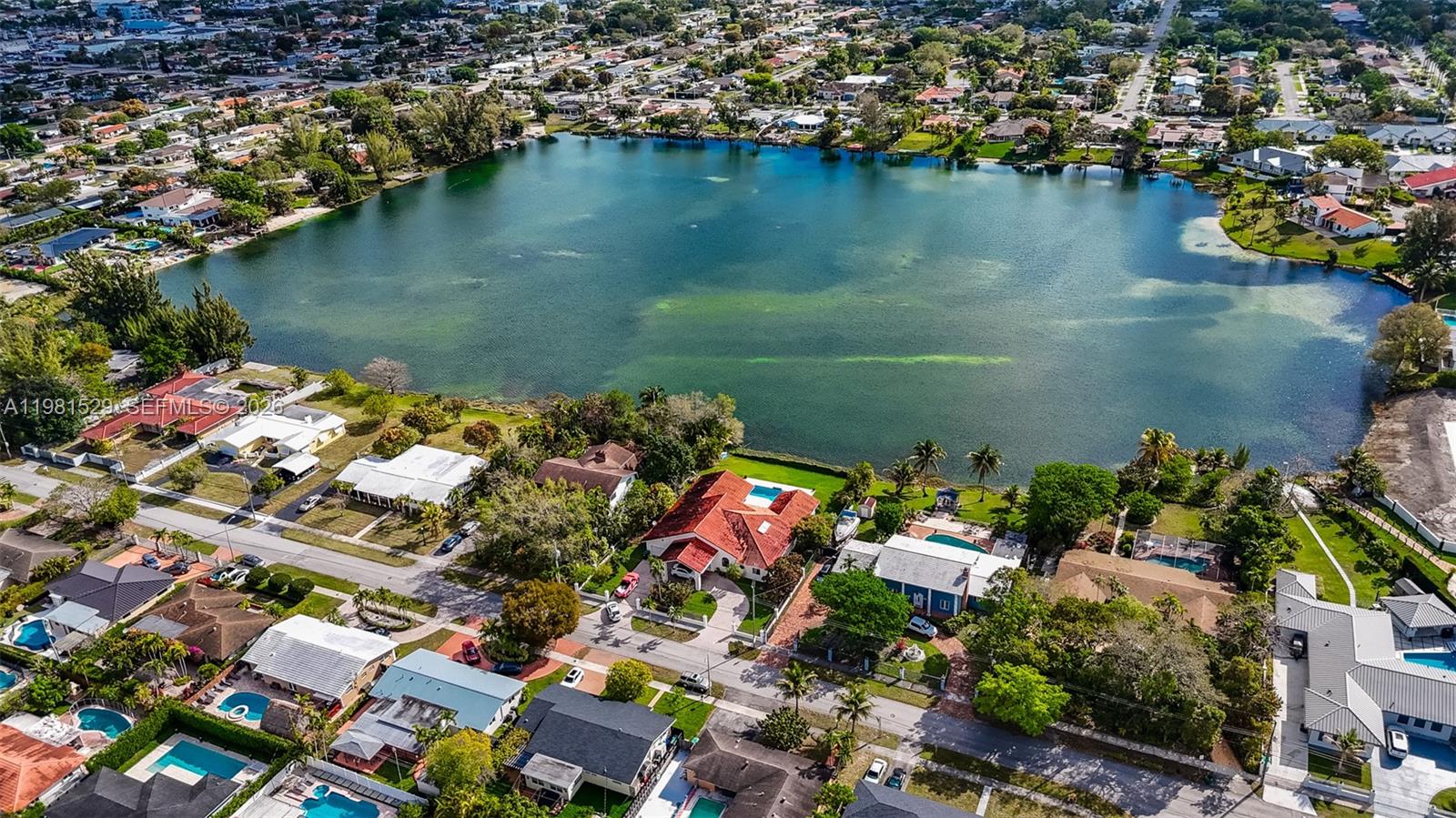 4655 SW 89th Ave Miami, FL 33165