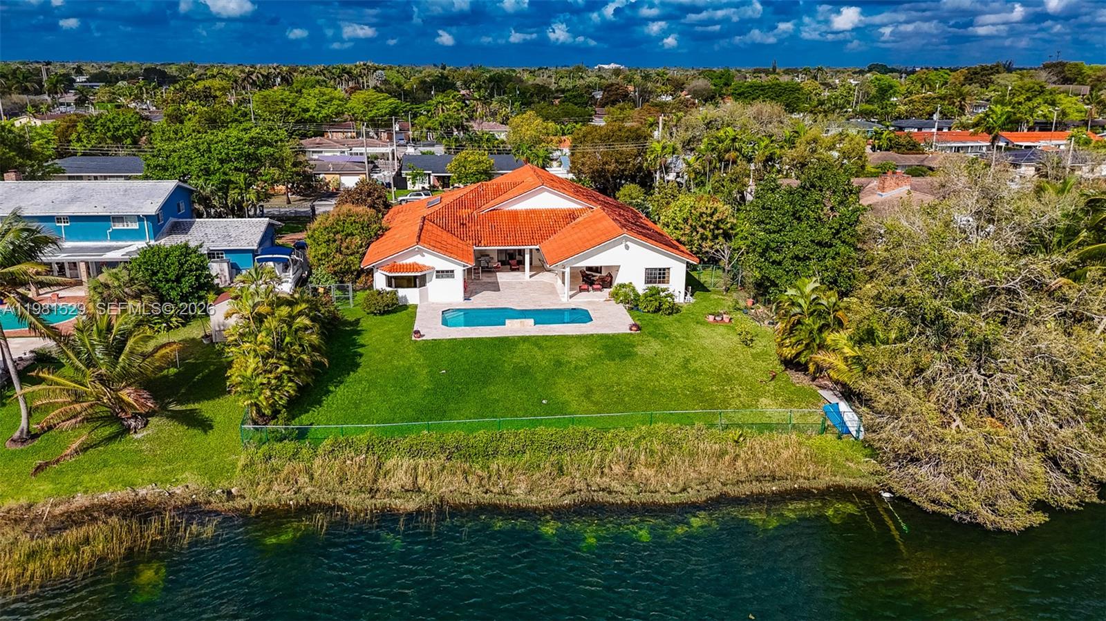 4655 SW 89th Ave Miami, FL 33165