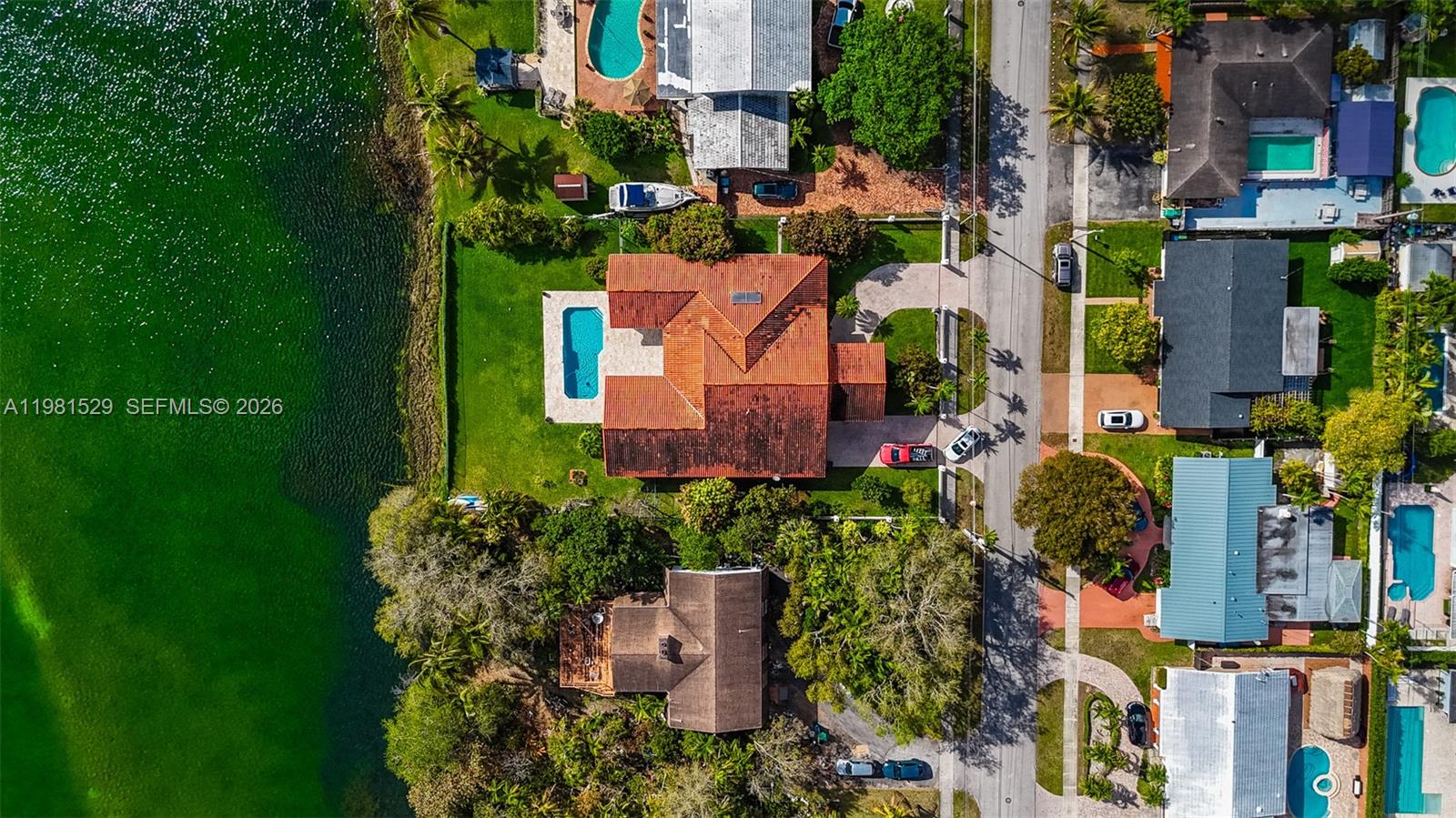 4655 SW 89th Ave Miami, FL 33165