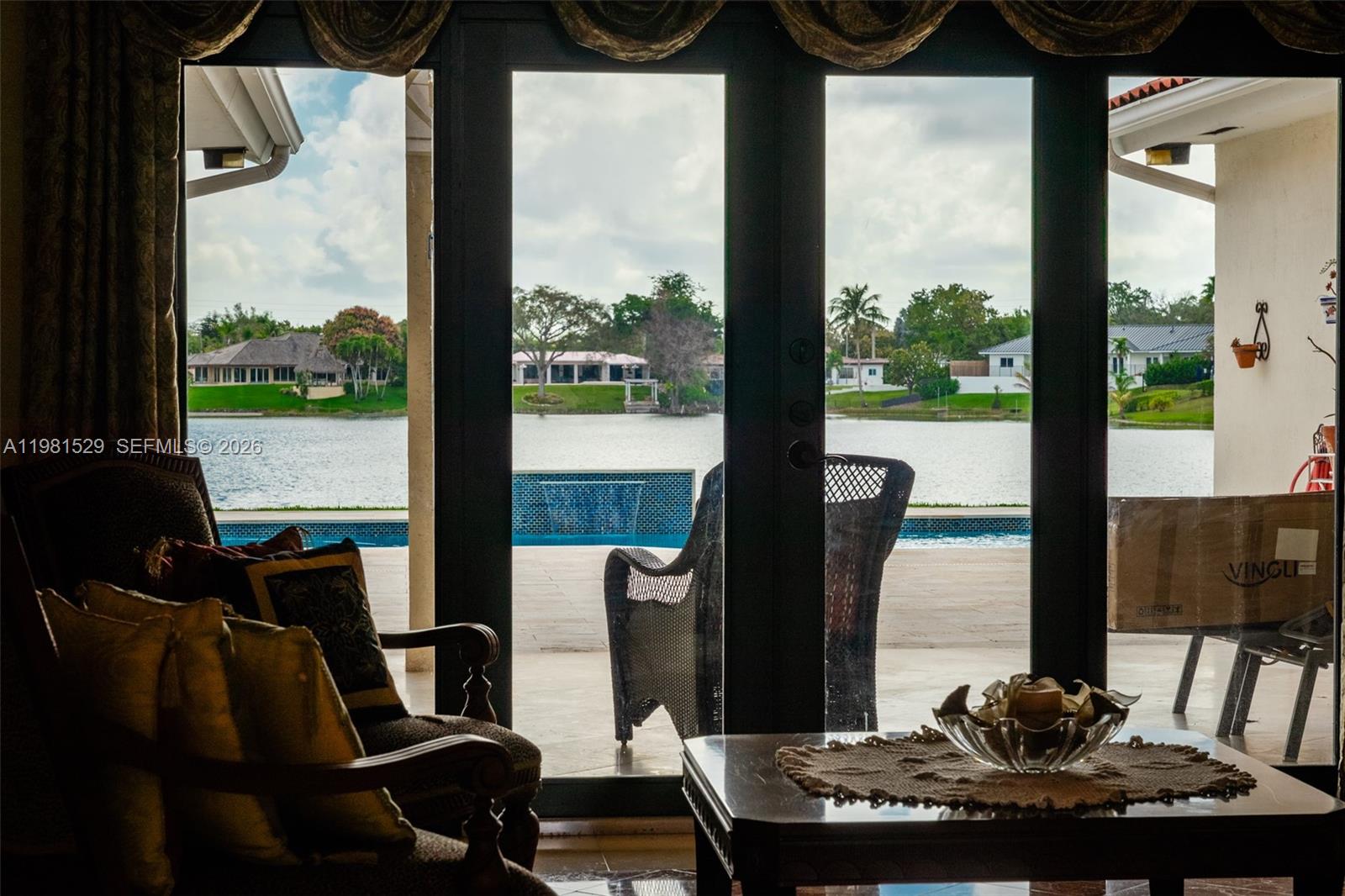 4655 SW 89th Ave Miami, FL 33165