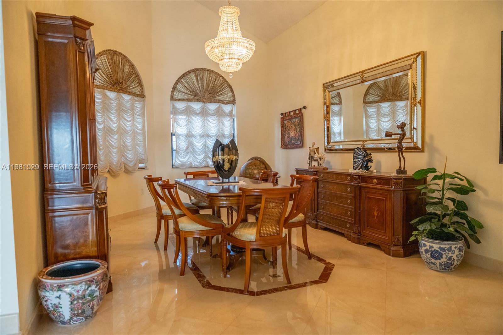 4655 SW 89th Ave Miami, FL 33165