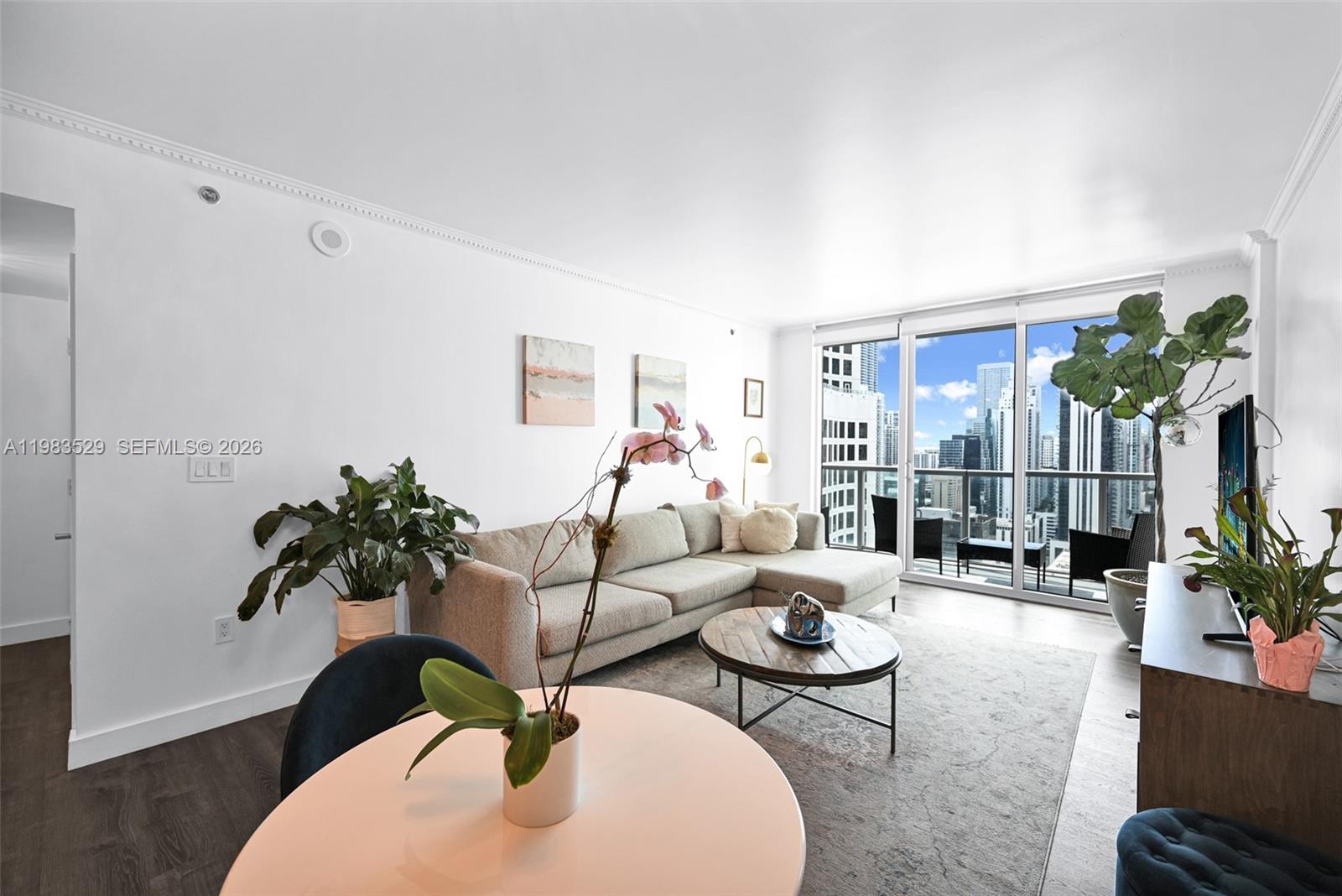 image 500 Brickell West1