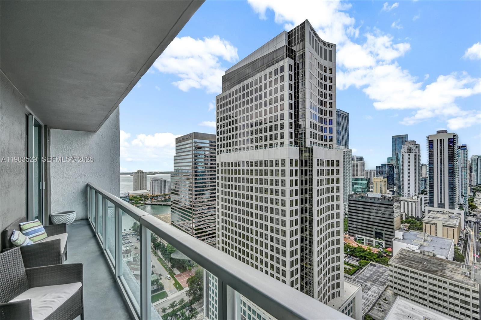 image 500 Brickell West6