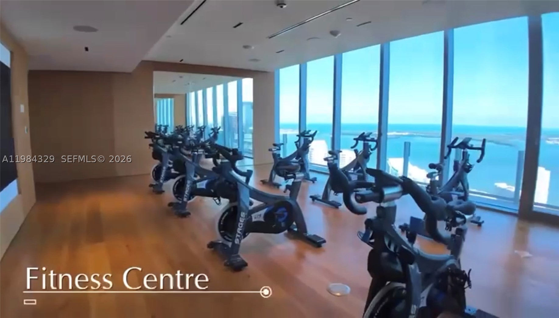image Aston Martin Residences105