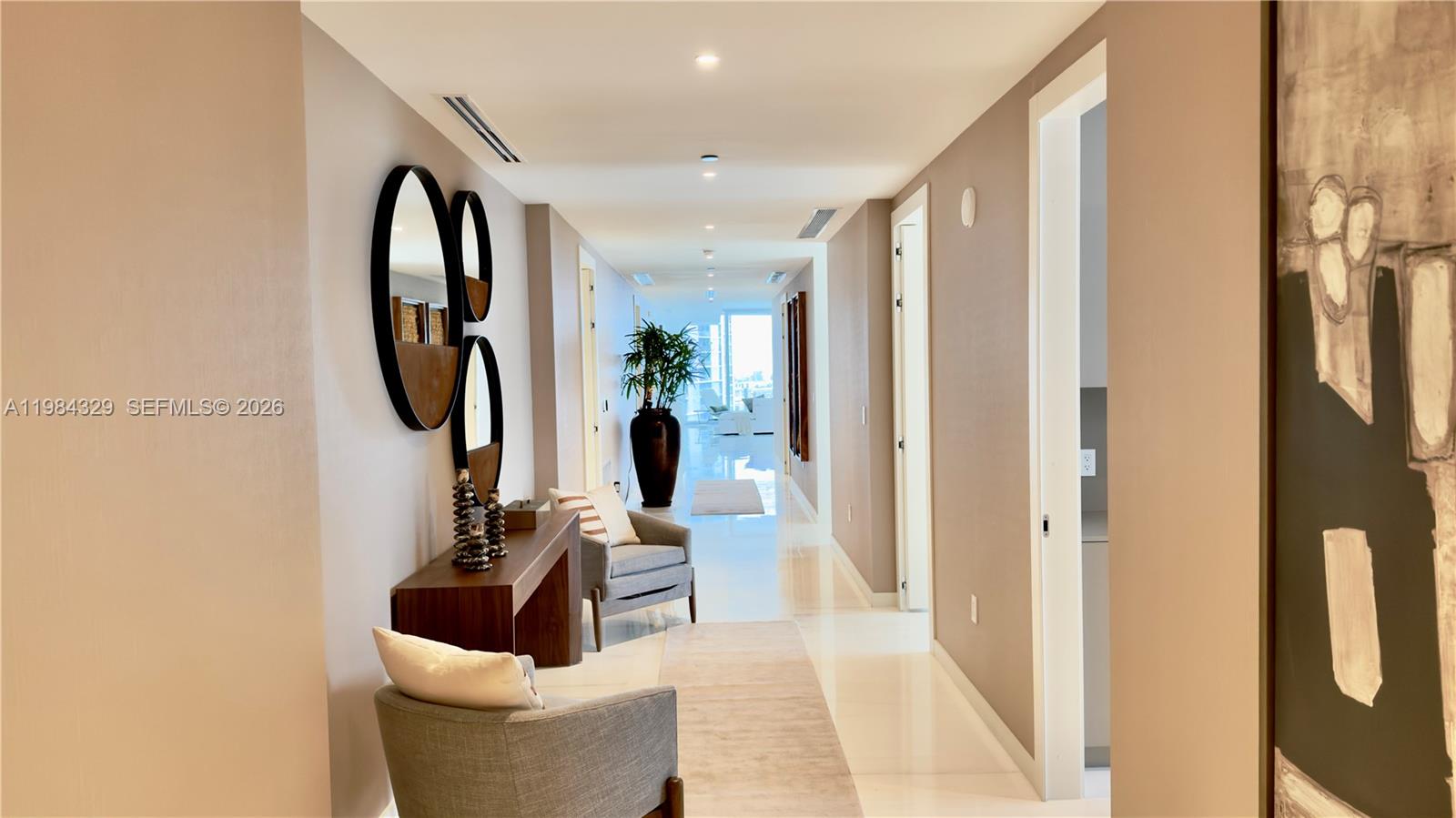 image Aston Martin Residences16