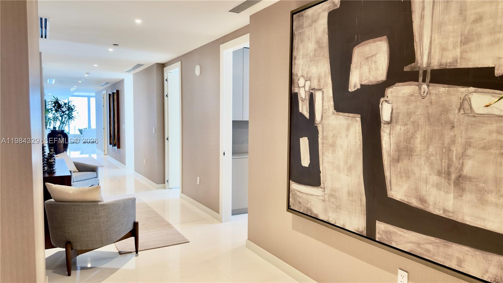 image Aston Martin Residences17