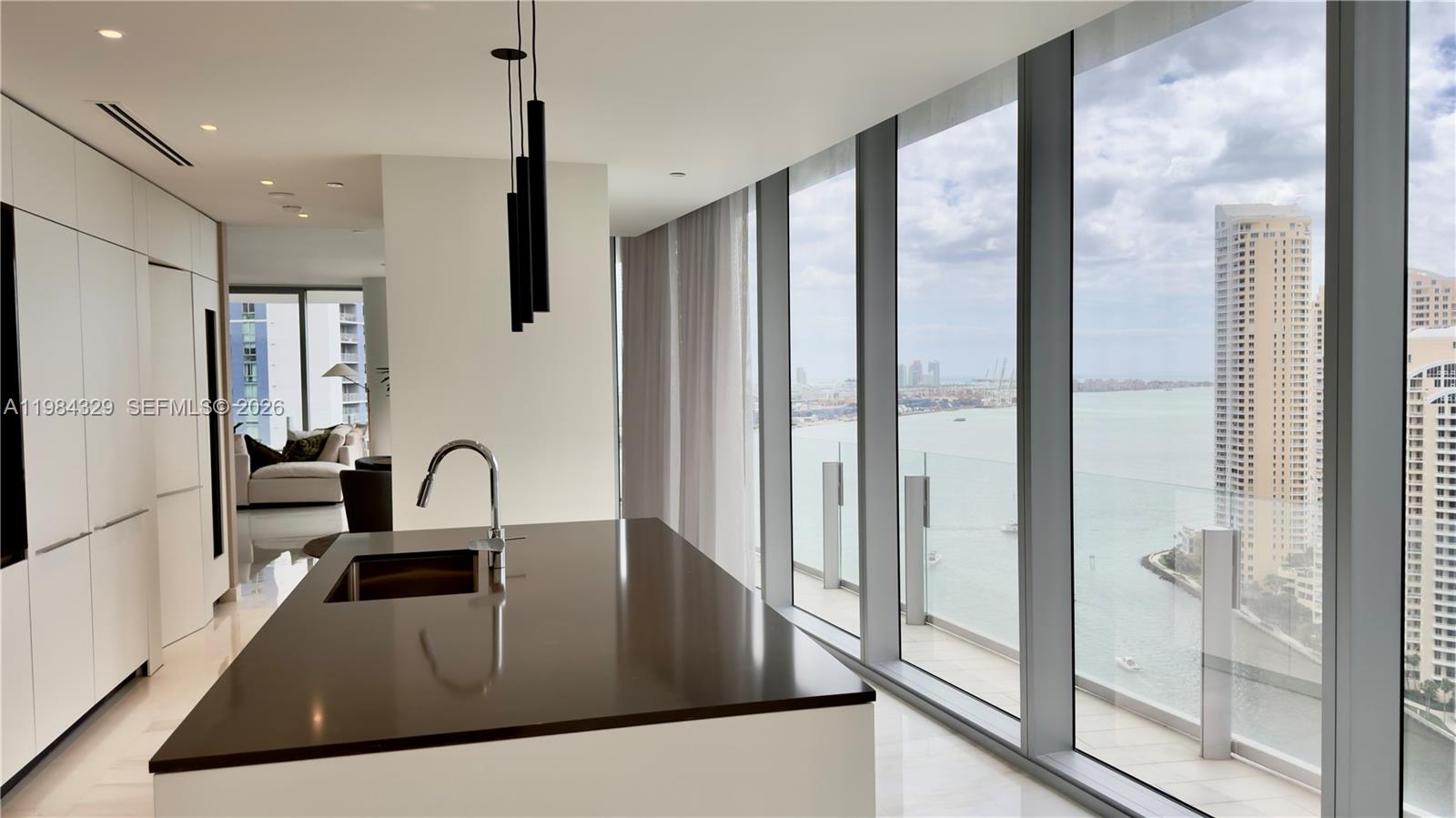 image Aston Martin Residences20