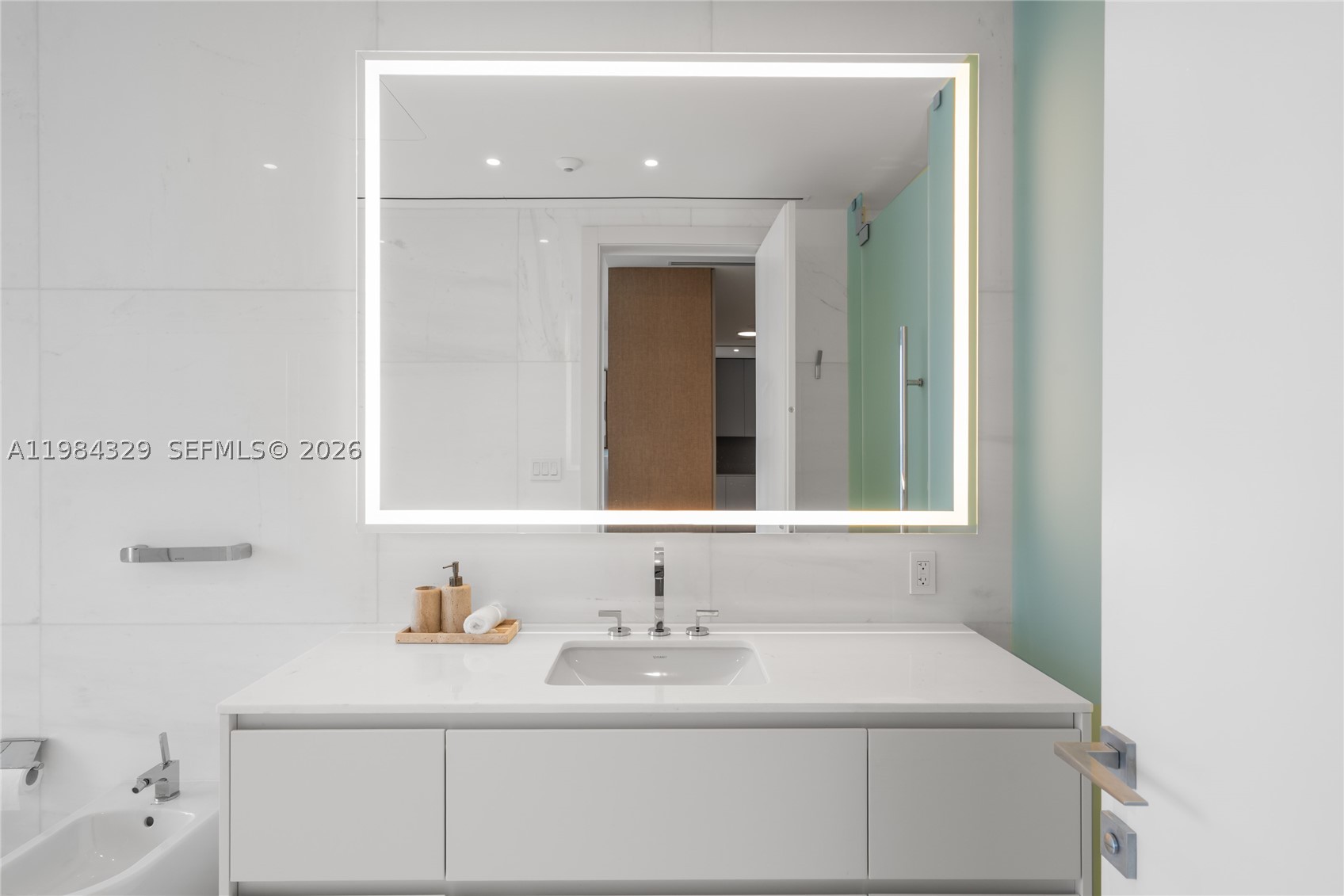 image Aston Martin Residences32
