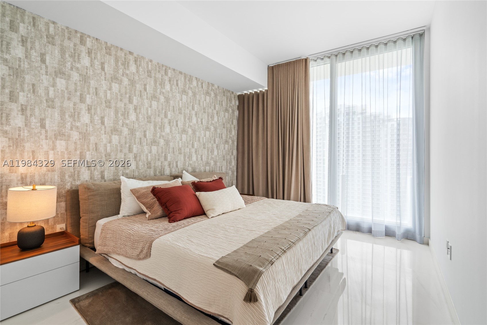 image Aston Martin Residences34