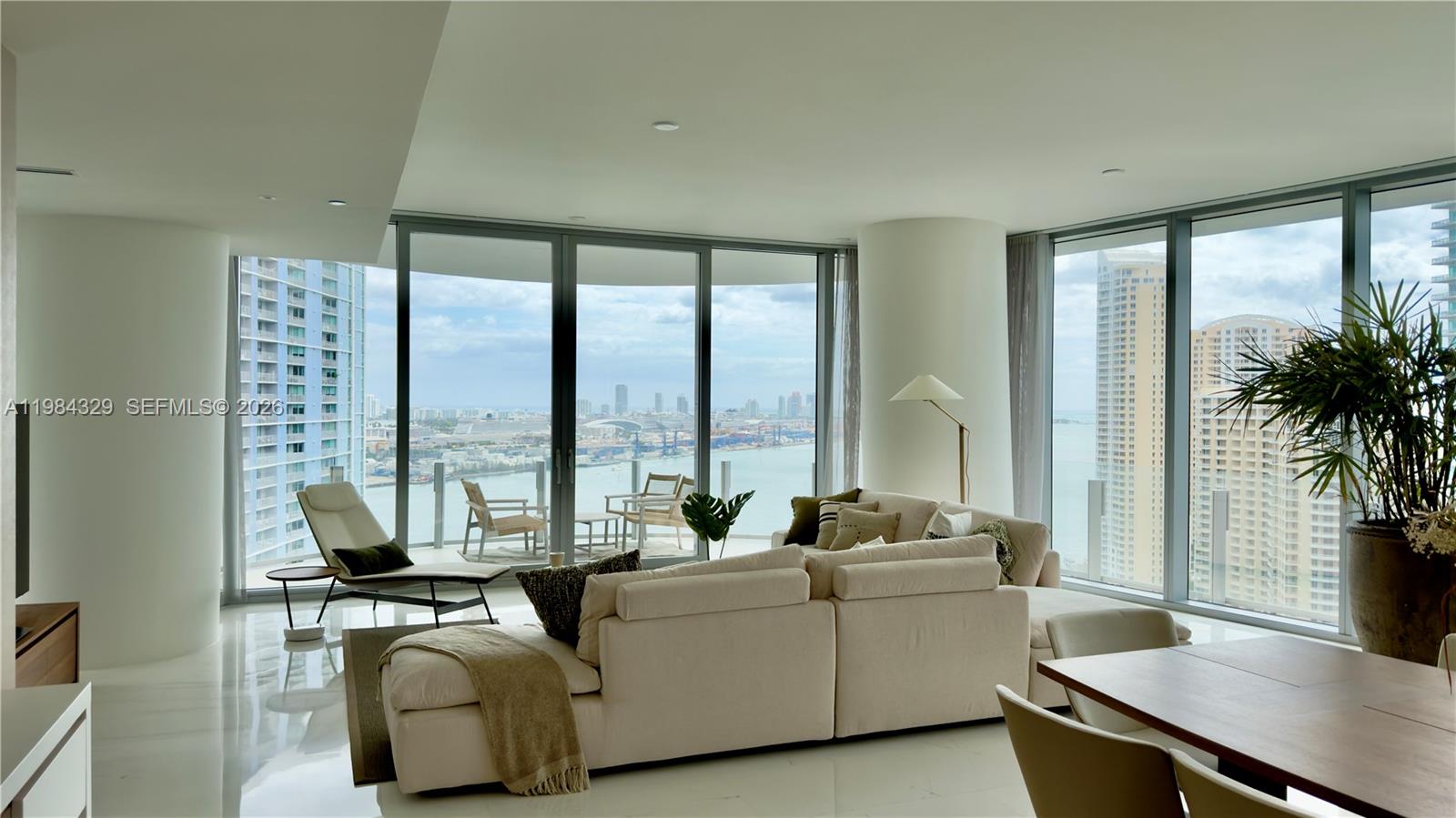 image Aston Martin Residences3