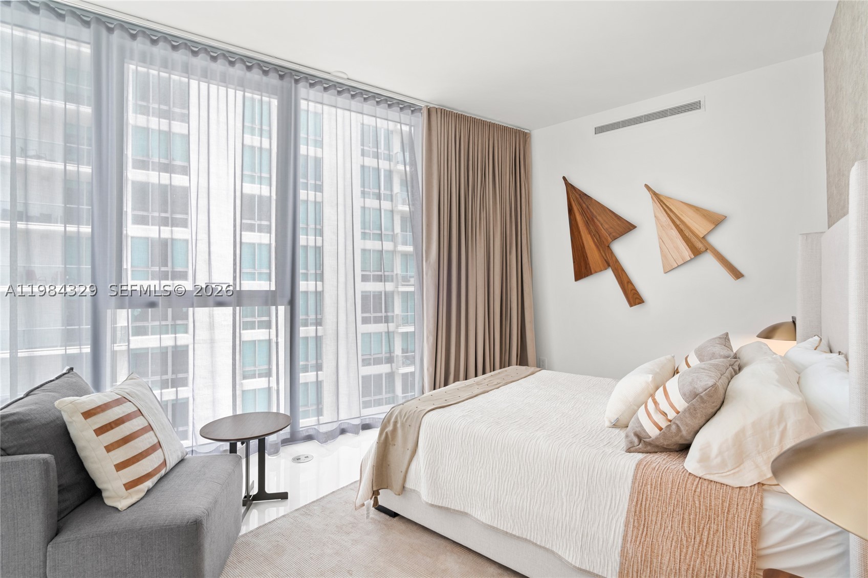 image Aston Martin Residences41