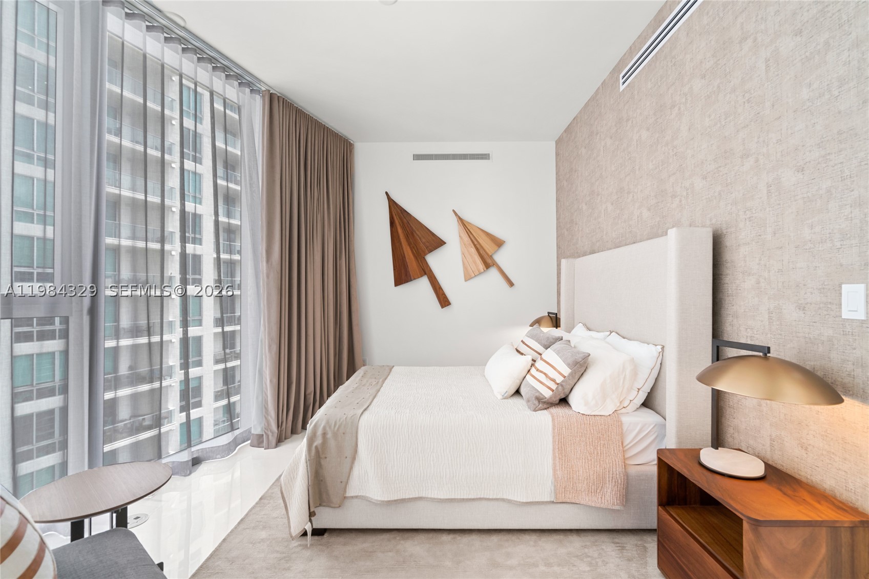 image Aston Martin Residences43