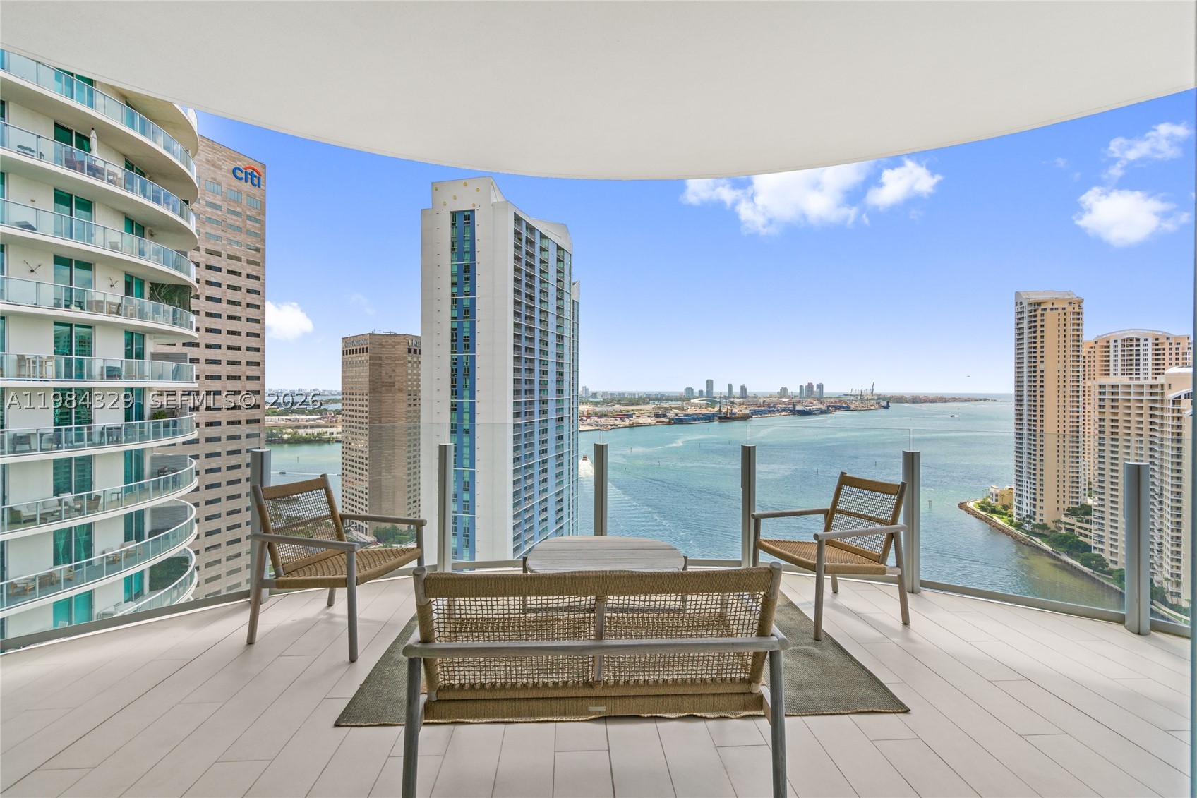 image Aston Martin Residences57