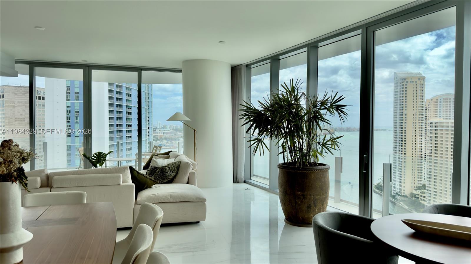 image Aston Martin Residences5