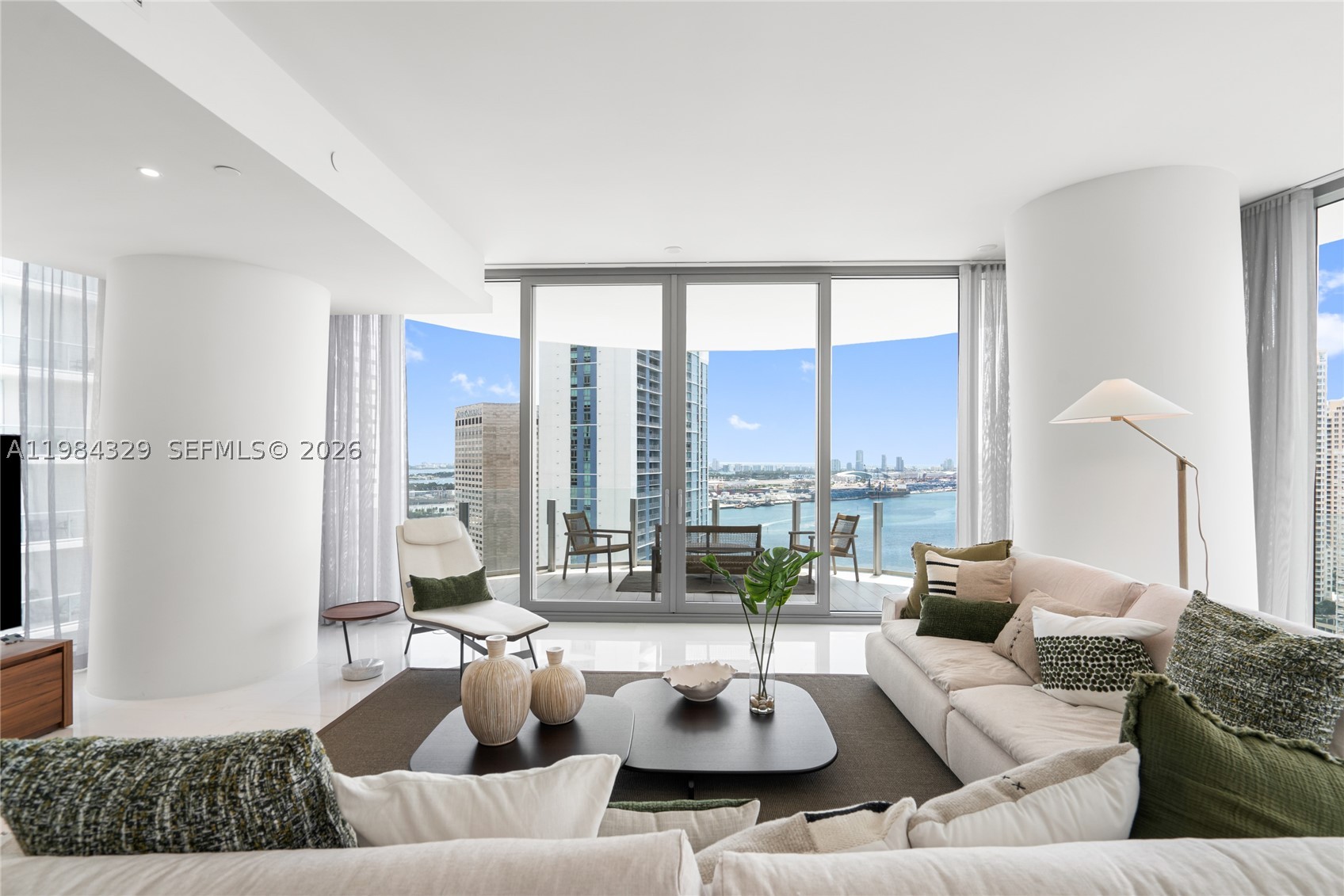 image Aston Martin Residences66