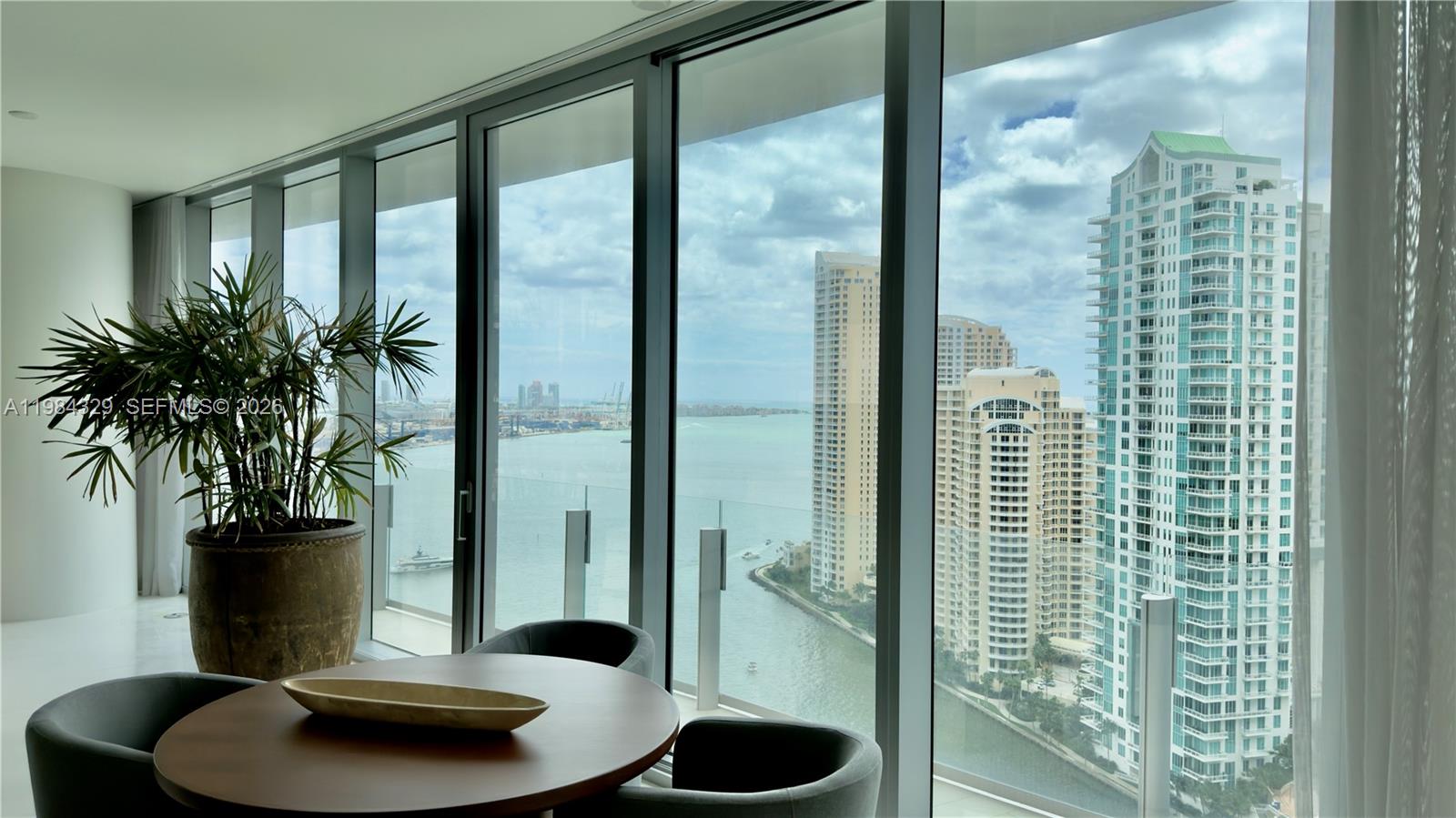 image Aston Martin Residences6