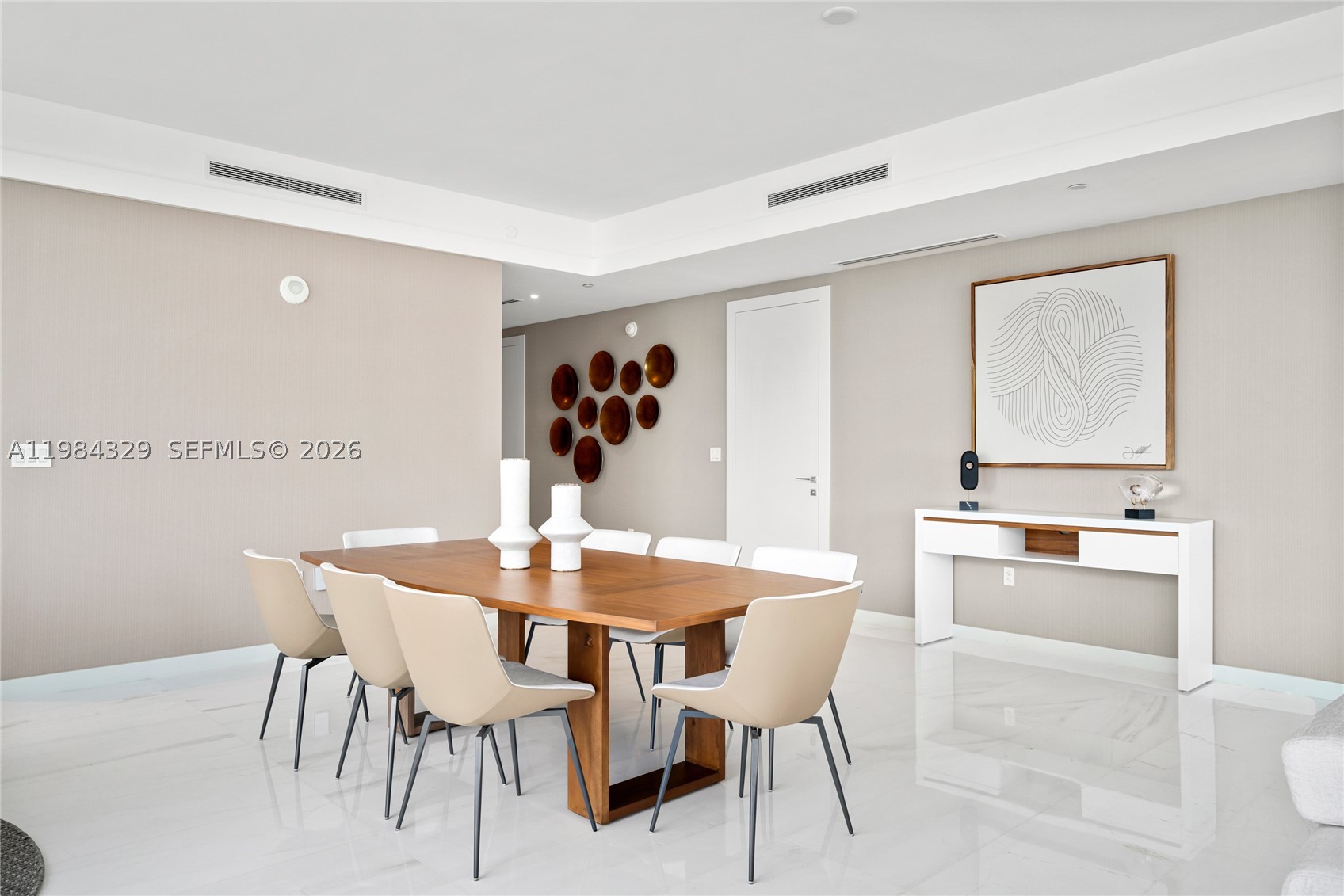 image Aston Martin Residences77