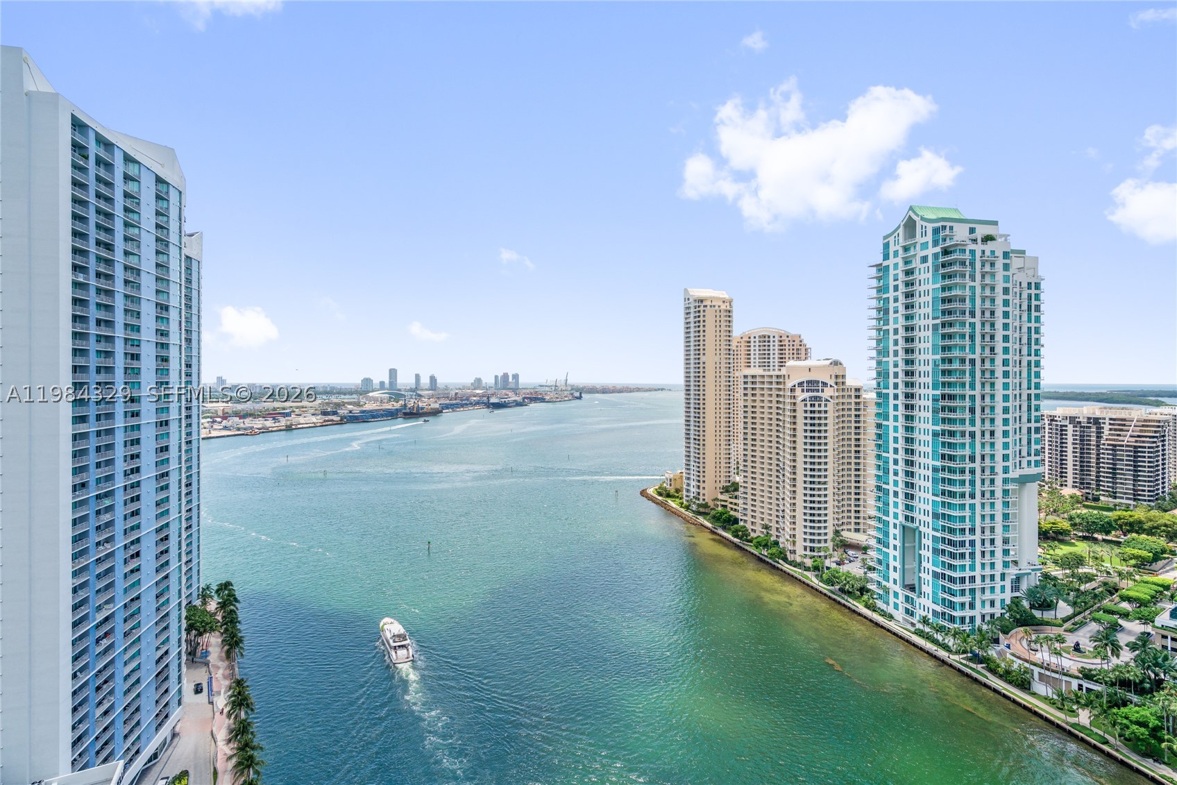image Aston Martin Residences89