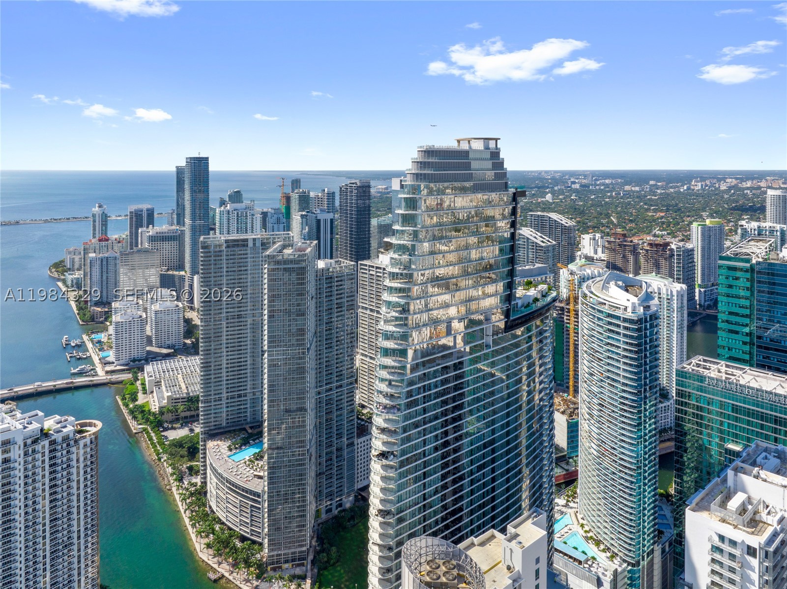 image Aston Martin Residences96