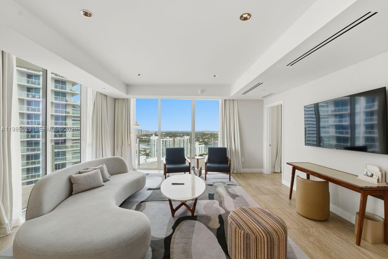 525 N Fort Lauderdale Bch Blvd #1509 Fort Lauderdale, FL 33304