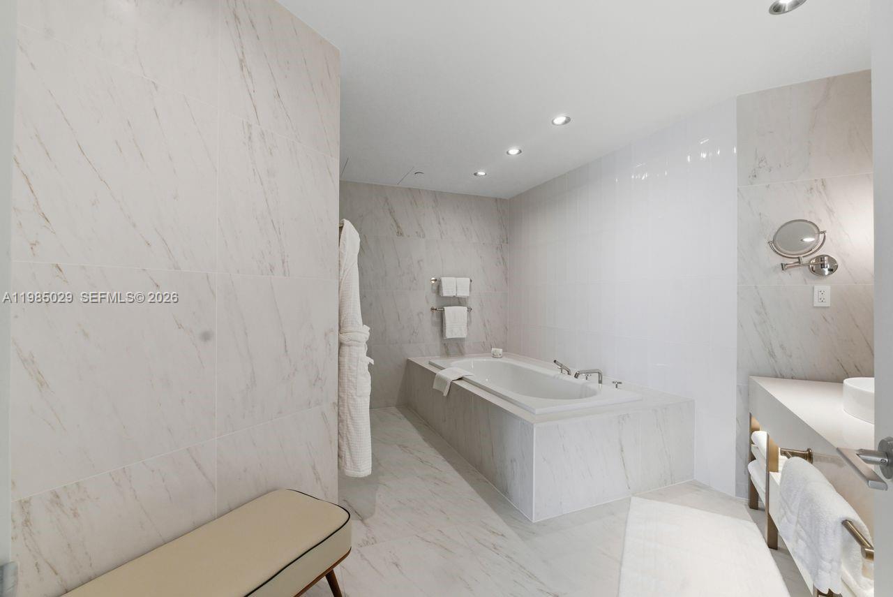525 N Fort Lauderdale Bch Blvd #1509 Fort Lauderdale, FL 33304