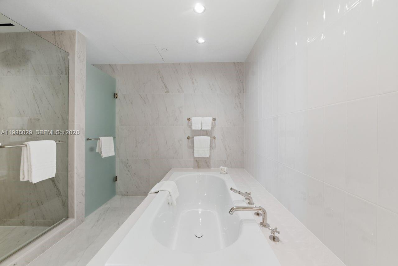 525 N Fort Lauderdale Bch Blvd #1509 Fort Lauderdale, FL 33304