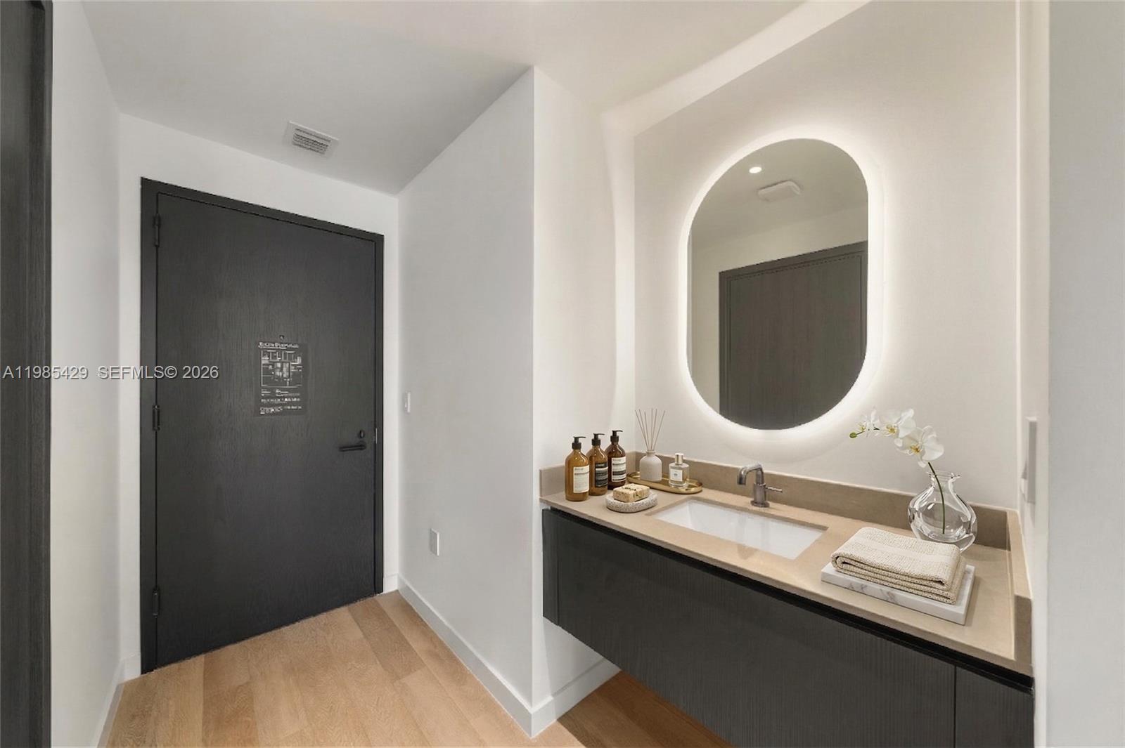 20 NE 11st St #2306B Miami, FL 33132