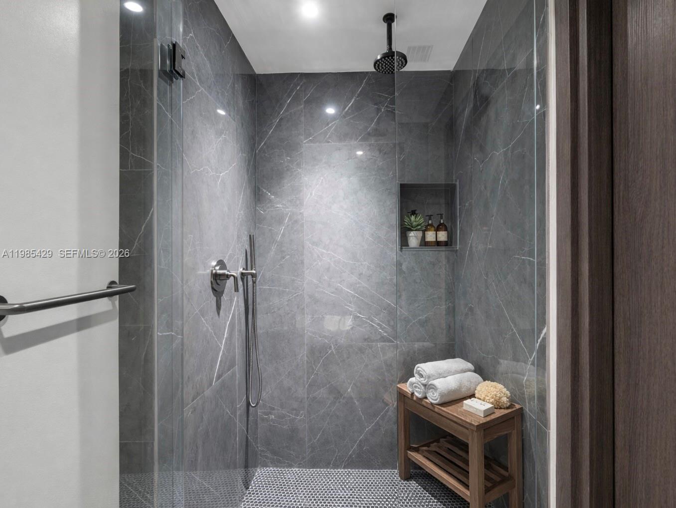 20 NE 11st St #2306B Miami, FL 33132