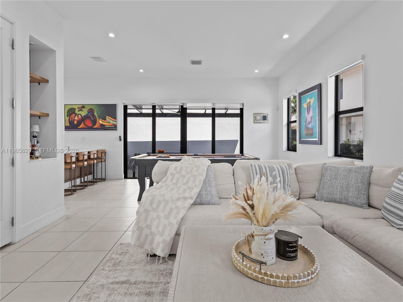 8281 NW 48th Ter Doral, FL 33166