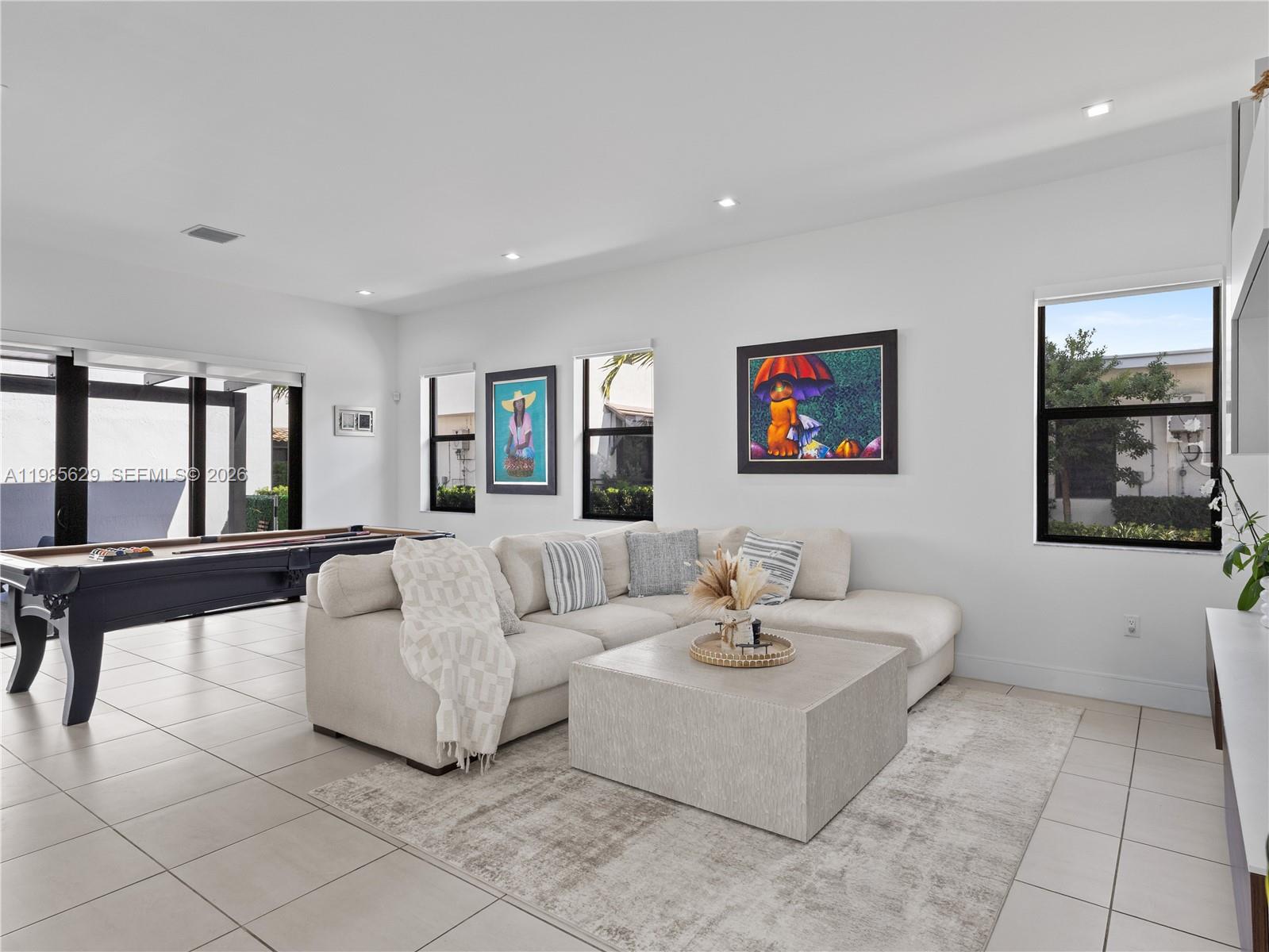 8281 NW 48th Ter Doral, FL 33166