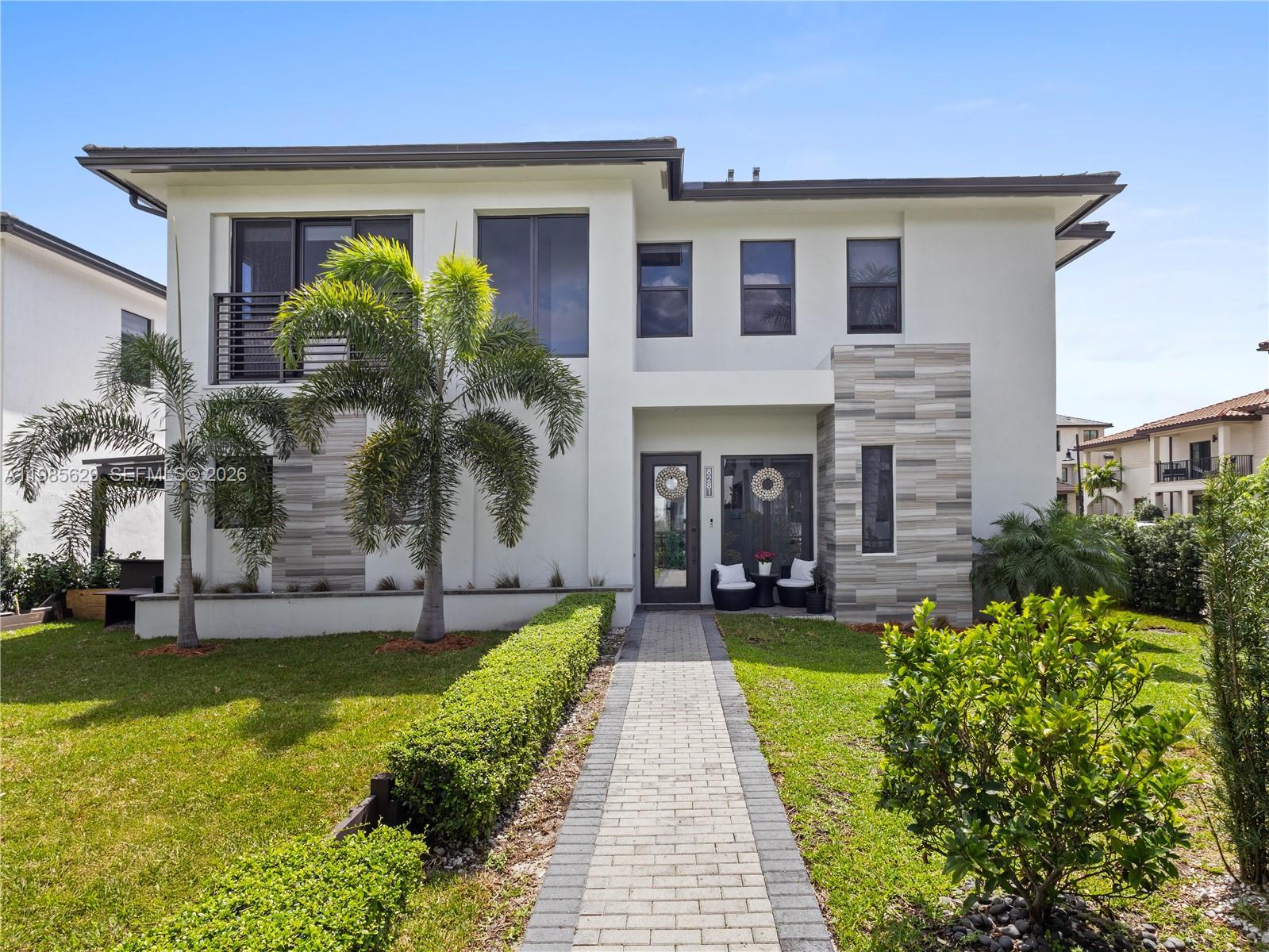 8281 NW 48th Ter Doral, FL 33166