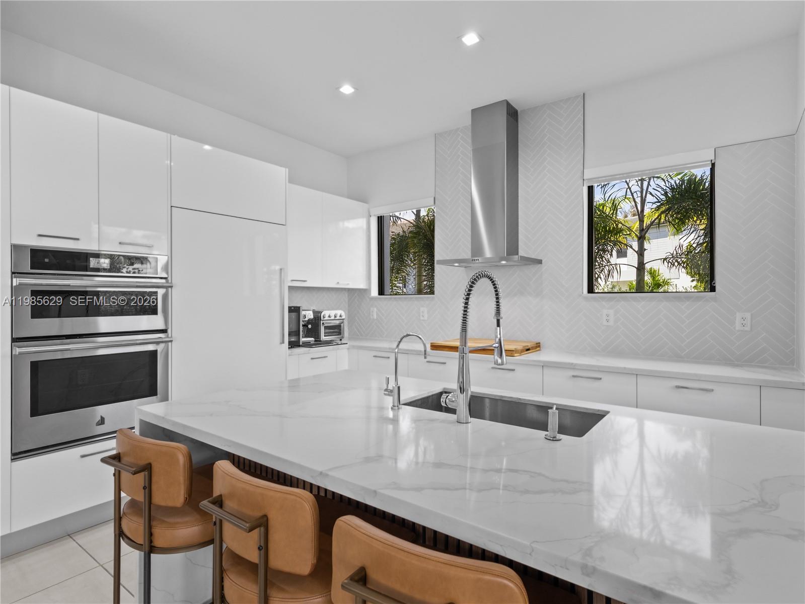 8281 NW 48th Ter Doral, FL 33166