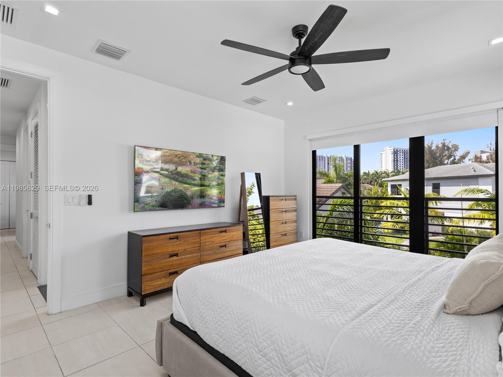 8281 NW 48th Ter Doral, FL 33166