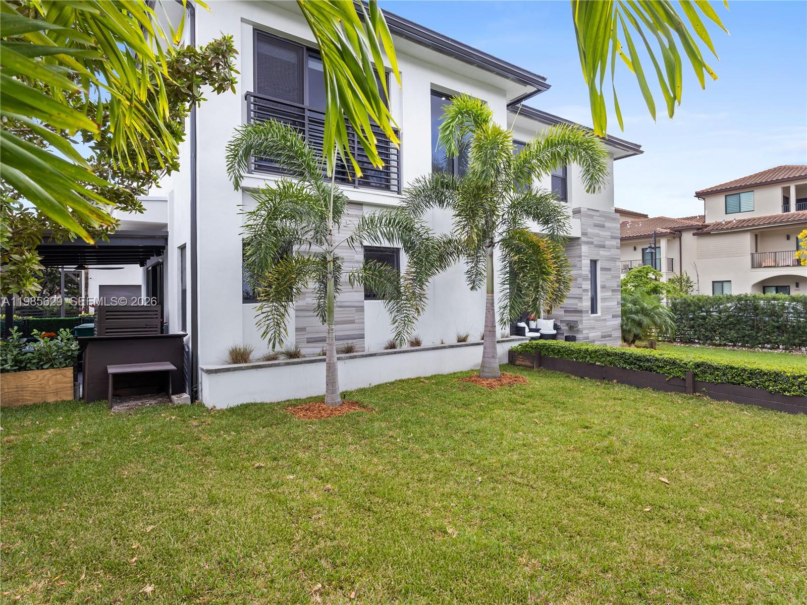 8281 NW 48th Ter Doral, FL 33166