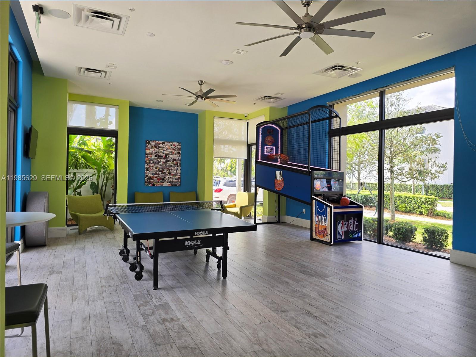 8281 NW 48th Ter Doral, FL 33166