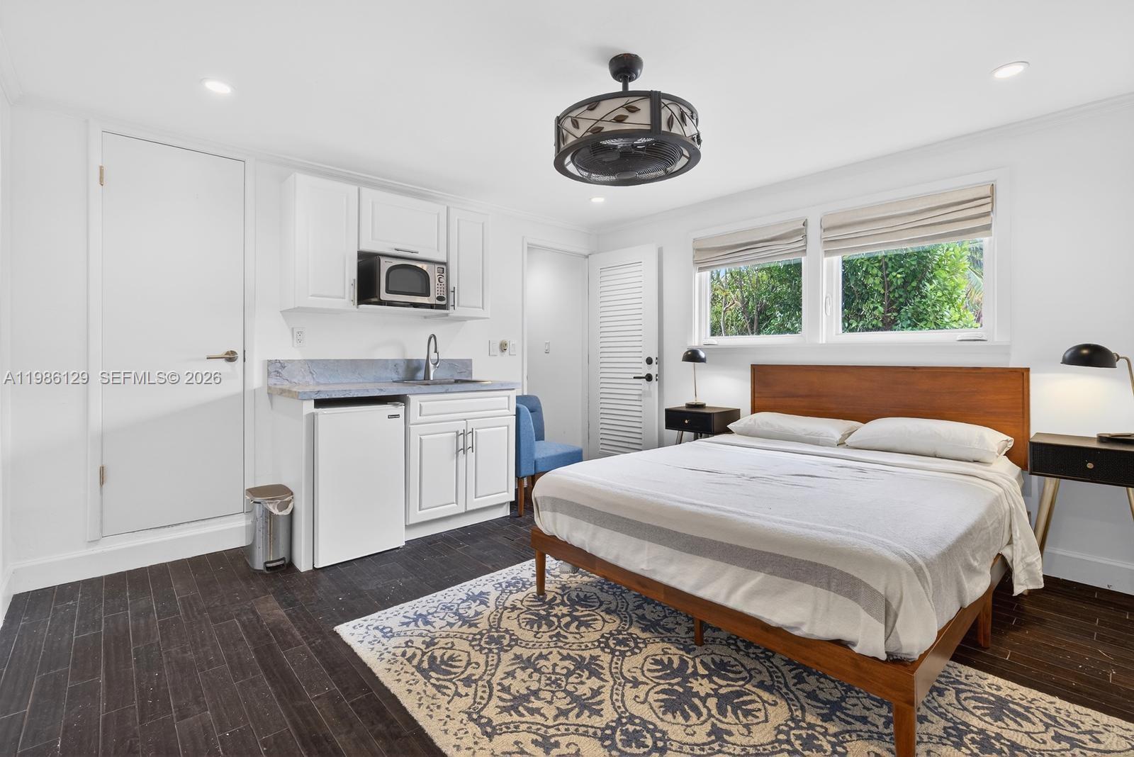 6395 SW 42nd Ter South Miami, FL 33155