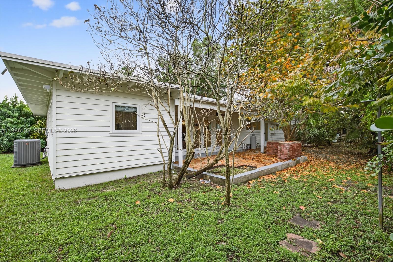 6395 SW 42nd Ter South Miami, FL 33155